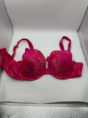 Lilyette Women’s Pink Multi Design Underwire Back Closure Bra 40C. AP-177